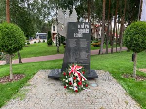 Wieniec pod Pomnikiem Ofiar Zbrodni Katyńskiej