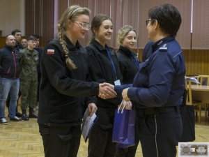 Centrum Szkolenia Policji gościło laureatów II stopnia konkursu „Policjanci w służbie historii”. Byli to uczniowie policyjnych klas mundurowych z rejonu całej Polski. Przez kilka dni poznawali namiastkę codziennego funkcjonowania Centrum. Laureaci odwiedzili również Komendę Główną i Stołeczną Policji.