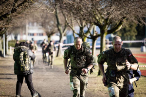 Policjanci z CSP na Półmaratonie Komandosa