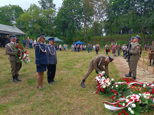 Komendant CSP oddał hołd pomordowanym w Forcie III