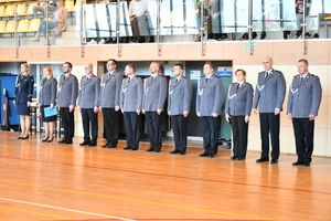 Policjanci w trakcie uroczystości zakończenia kursu.